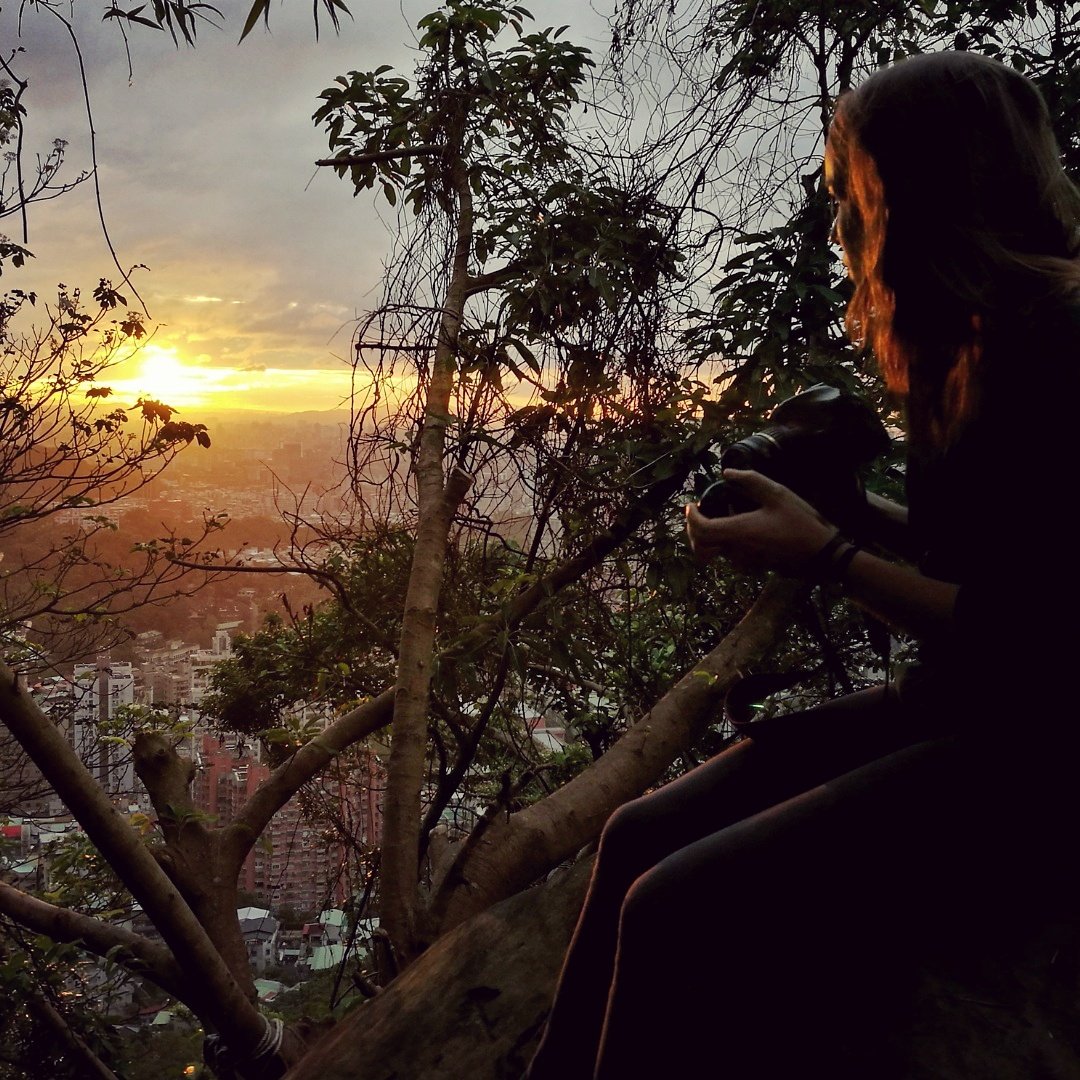blissfulguro's tweet photo. Sunset over Taipei Powered by @flytpack
#FlytpackTravels #FlytpackHelps
#FlytpackPH #nature #travel #landscape #formosa #taiwan #taipei https://t.co/yQ6Y6A5QGW