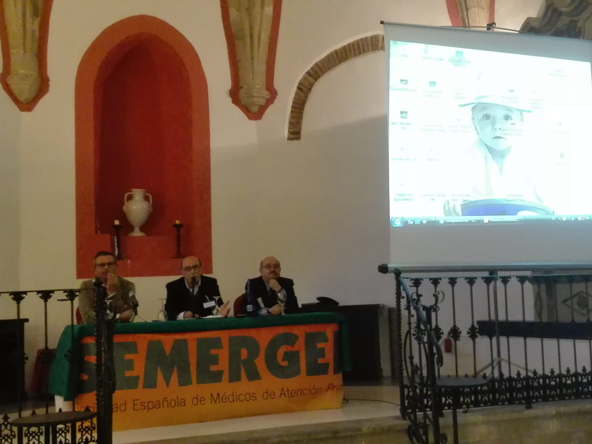 jespig1962's tweet photo. Mesa Universidad e Investigacion en Semergen Trujillo 2016 https://t.co/iLDpe8Onm4