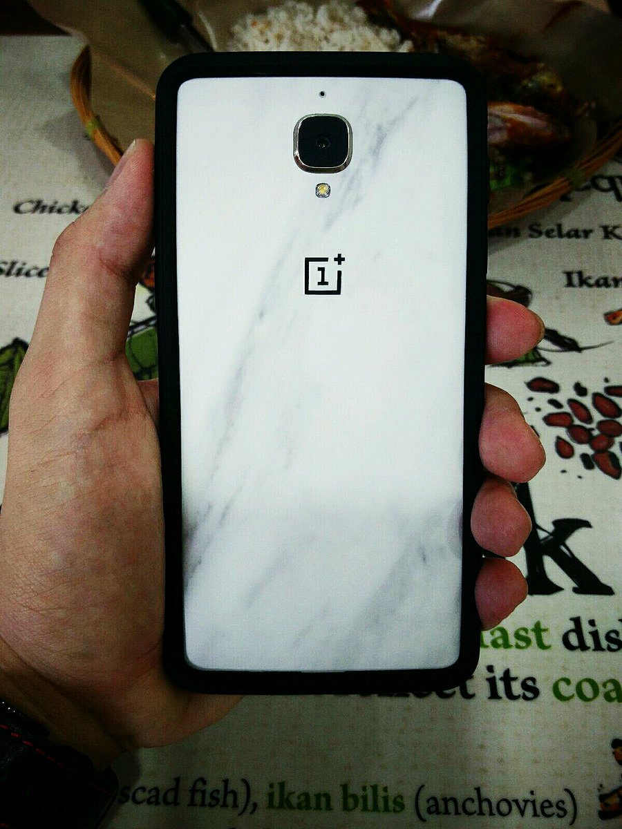 KumJm's tweet photo. Didn't plan for it to look this good
@GetRhinoShield @oneplus @dbrandSkins #OnePlus3 #marbleeverything https://t.co/cCU9RGiV2M