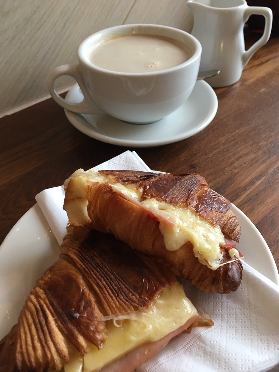 Sarah_Ingham's tweet photo. Perfect start to Saturday thanks to @Grounds__Coffee https://t.co/MldhHaHTdB