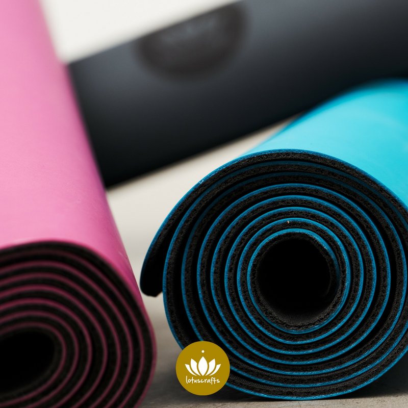 Produktneuheit Nummer 2 für diese Woche ist die neue #Yogamatte PURE für deine schweißtreibende #Asanapraxis bit.ly/2fIntCr #yoga