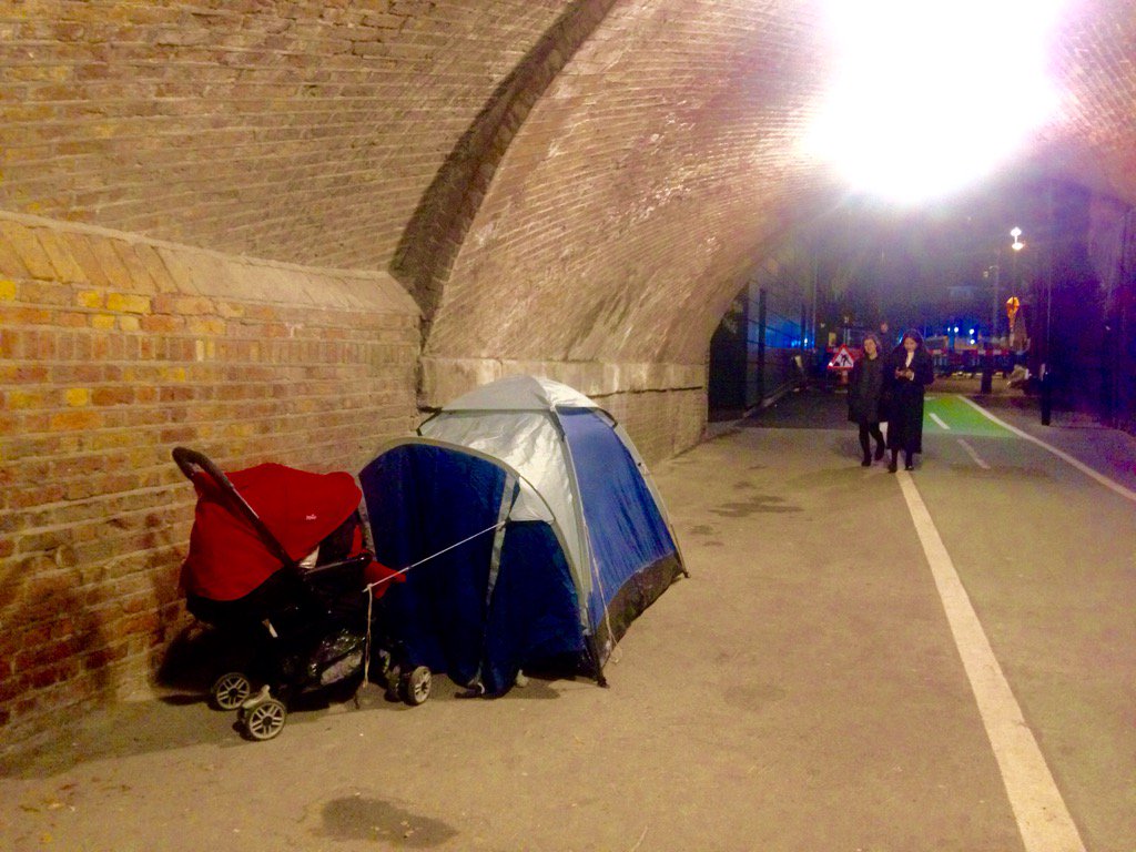 A homeless family in #HACKNEY right next to <a href="/Nike/">Nike</a> <a href="/Burberry/">Burberry</a> &amp; <a href="/HackneyWalk/">Hackney Walk</a> Is this acceptable <a href="/hackneycouncil/">Hackney Council</a> ??