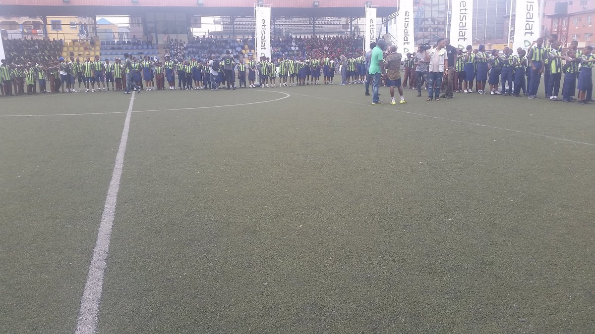 PoojaMedia's tweet photo. Pooja Shot it!

#EtisalatU15Cup Opening Ceremony about to kick out. The students are ready to #MeetTheTrophy. 

We are LIVE here. Follow > > https://t.co/zwDvJZd350