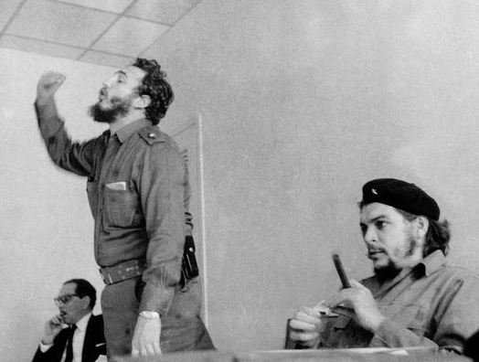 victormakaya's tweet image. #cubanrevolution Viva el líder maximo! Viva Cuba libre! #Lidermaximo #FidelCastro #Cuba