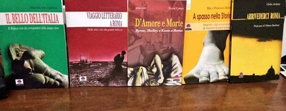 albeggiedizioni's tweet photo. Mitici i nostri due autori @CleliaArduini + @ArduiniClelia (doppia personalità) e @MLvanAalderen mentre raccontano #Roma a #BCM16 https://t.co/eOMFrq0sTS