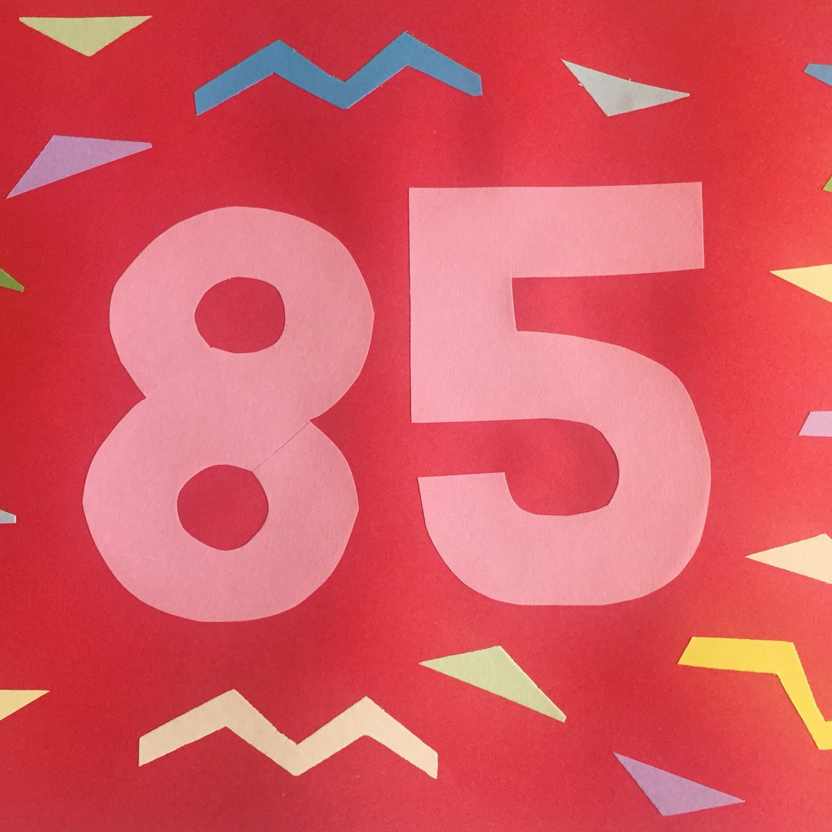 Number 85 🙌🙌🙌🙌🙌🙌🙌🙌🖐 #purestarkids #typography #papercut #illustration #collage #art #number #number85 instagram.com/p/BNRPTtRgNSv/