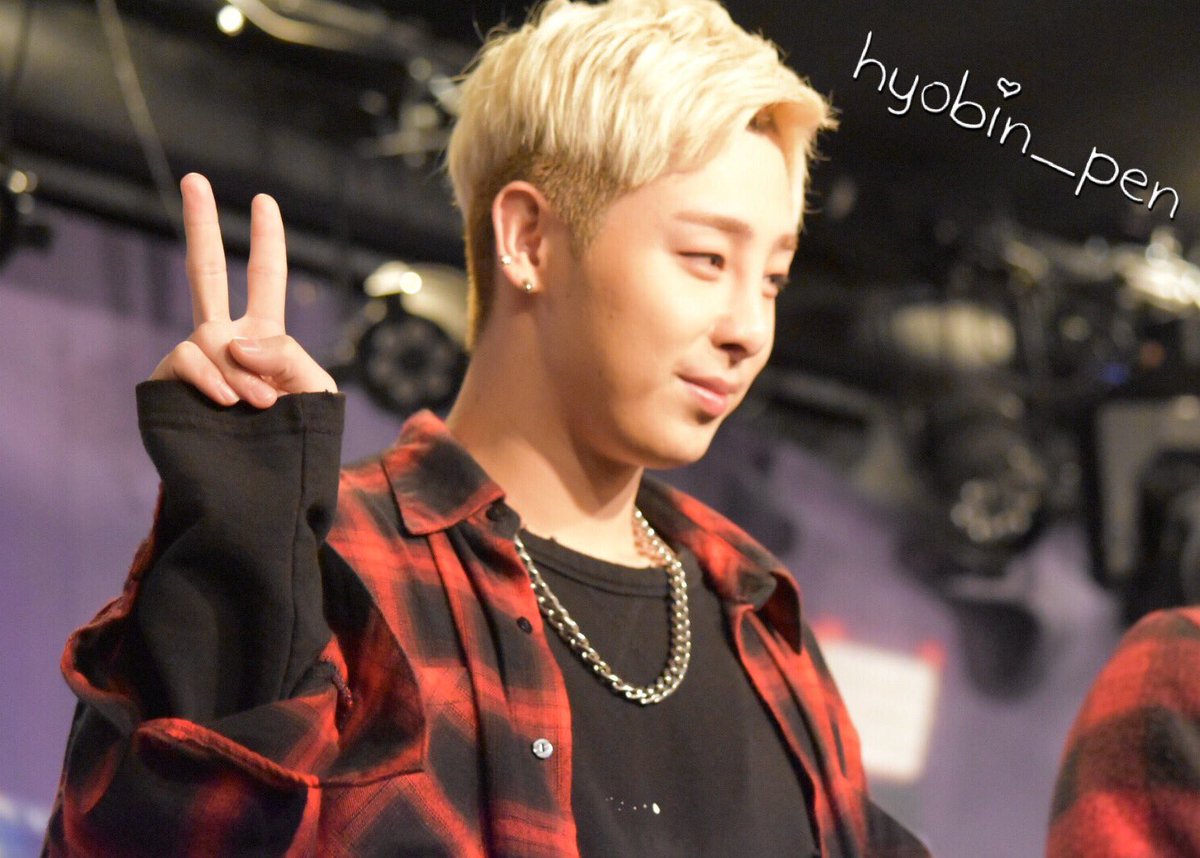 hyobin_pen's tweet photo. 2016.11.24♡1部 photo time📸
ジオさん美しい✨
#withlove #NAUGHTYBOYS  #ノーティーボーイズ #노티보이즈 #ジオ #NTBGO https://t.co/iPJrvcw2rY