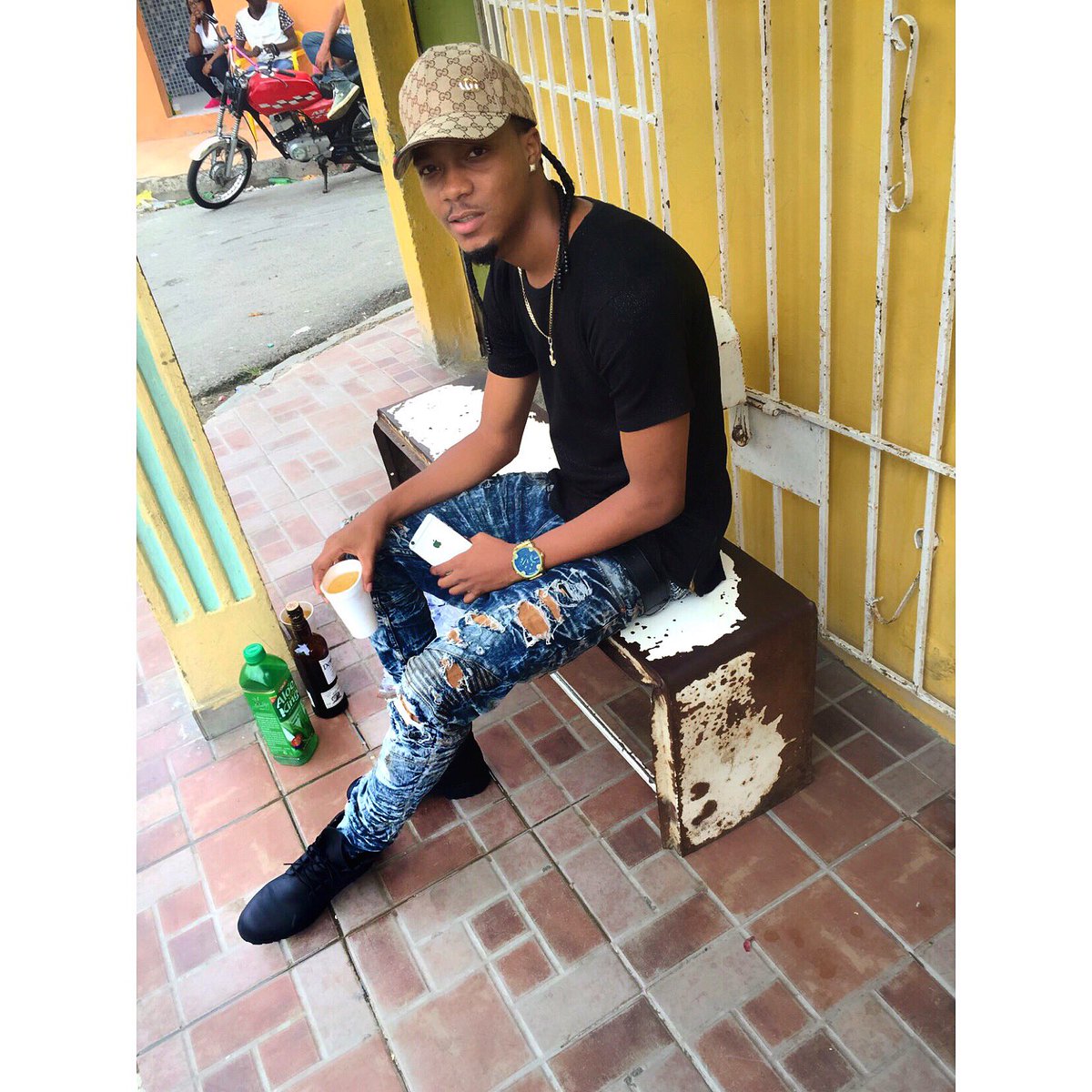 🍫🐒 tweet media