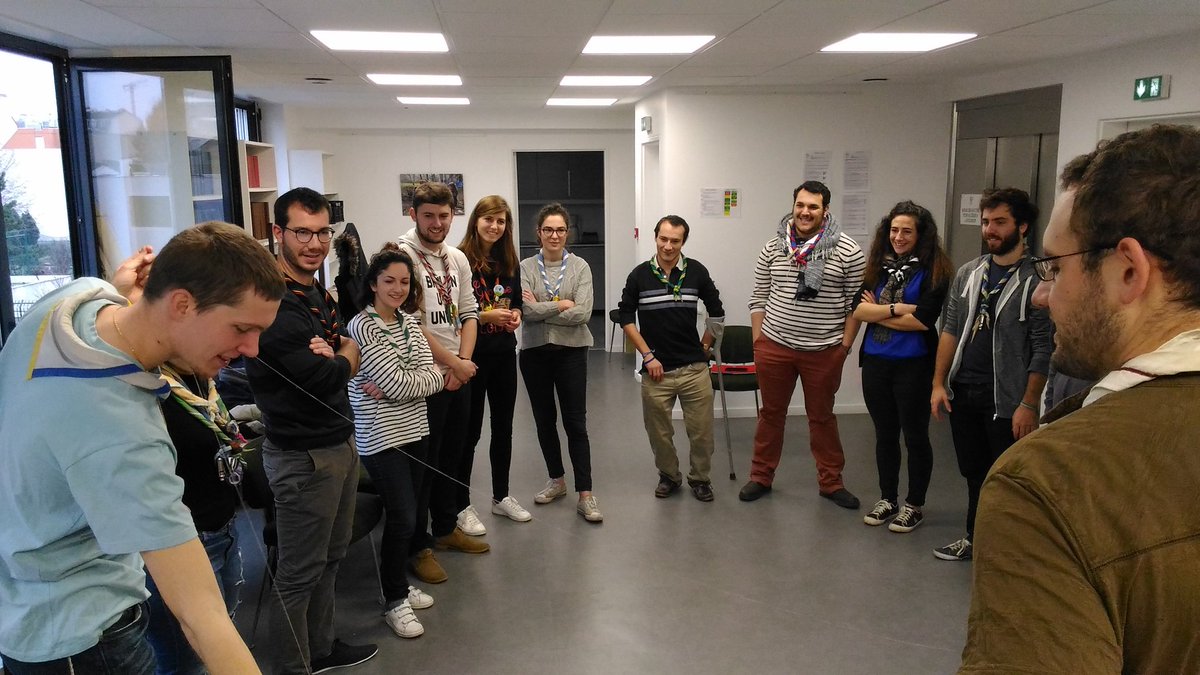 EEUdF's tweet photo. Lancement de la Formation des Formateurs aux #eeudf ! Un nouvel engagement pour ces bénévoles, merci ! #FoFo https://t.co/vh8Hl4qxBU