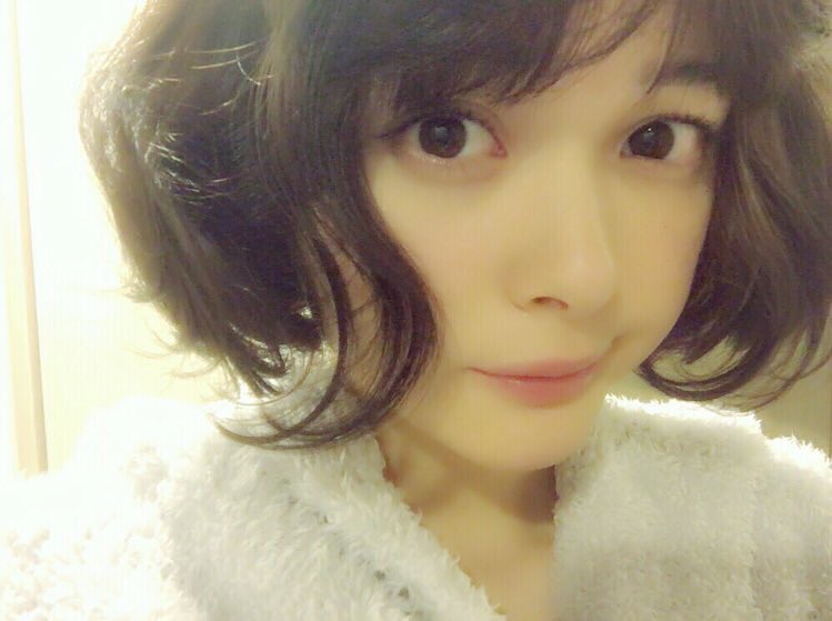 ぷっちょ على تويتر 玉城ティナちゃんかわいい けど多分ティナちゃん自分の右からの顔が好きじゃないのかいくら探しても右顔角度の写真ないよね 右のほうが二重幅狭いからかな うちも右からの顔嫌いだからわかるなぁ 周りからしたら気にならないんだろうけど ぷっちょ على تويتر 玉城ティナちゃんかわいい けど多分ティナちゃん自分の右からの顔が好きじゃないのかいくら探しても右顔角度の写真ないよね 右のほうが二重幅狭いからかな うちも右からの顔嫌いだからわかるなぁ 周りからしたら気にならないんだろうけど