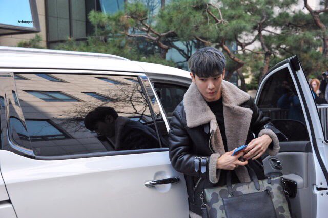 SHINeeOT5pic's tweet photo. https://t.co/mzkewWKTHq