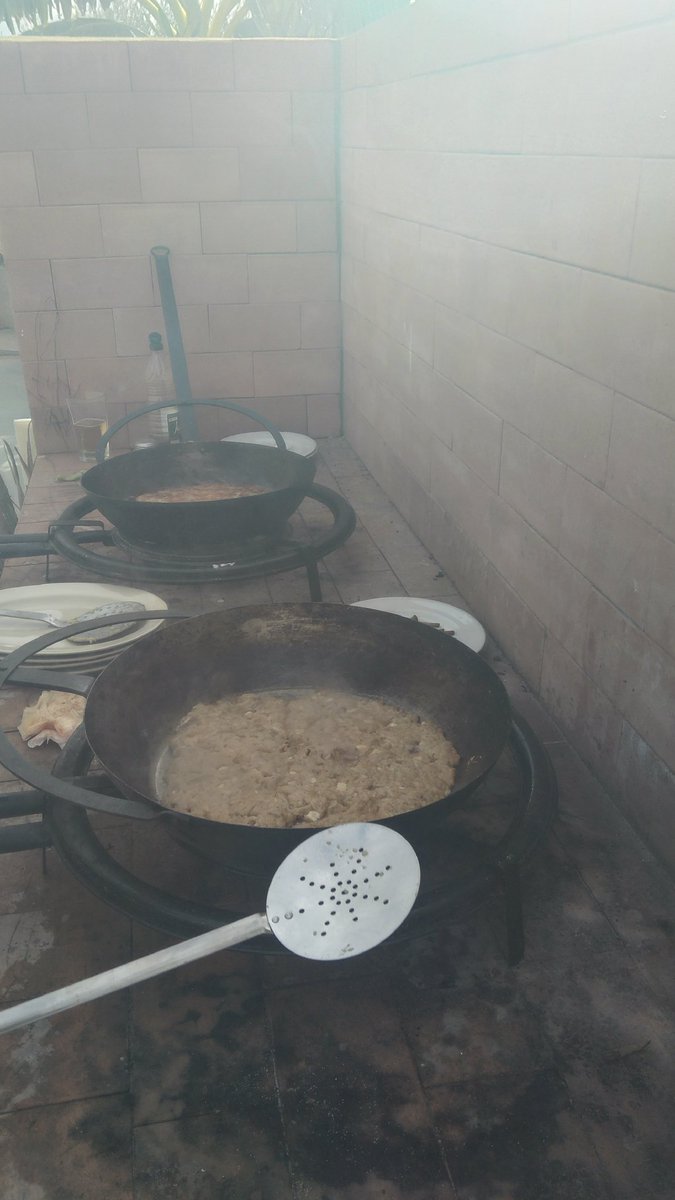 LANCEROS_UCHEL's tweet photo. Comida #lancera de #Aspe con el Gran Jesuita de #lasviejasglorias. Gran CALPENA cocinero https://t.co/e4bxakpG3n