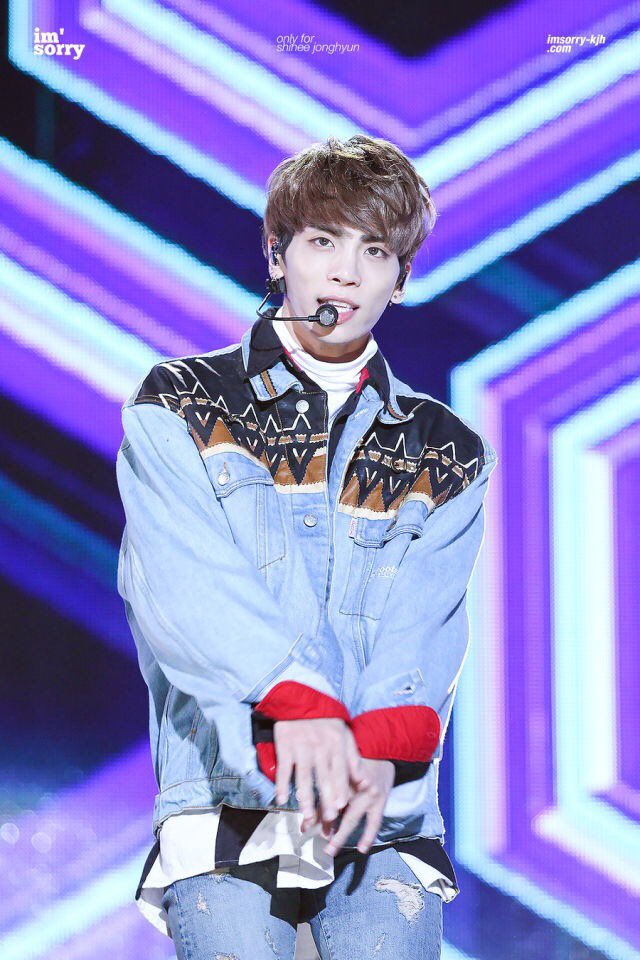 SHINeeOT5pic's tweet photo. https://t.co/HgyhitfbBQ