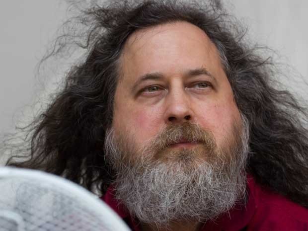 irontec's tweet image. Richard Stallman: "El #SoftwareLibre es imprescindible para la soberanía informática de un país, el Estado existe y actúa por el pueblo"