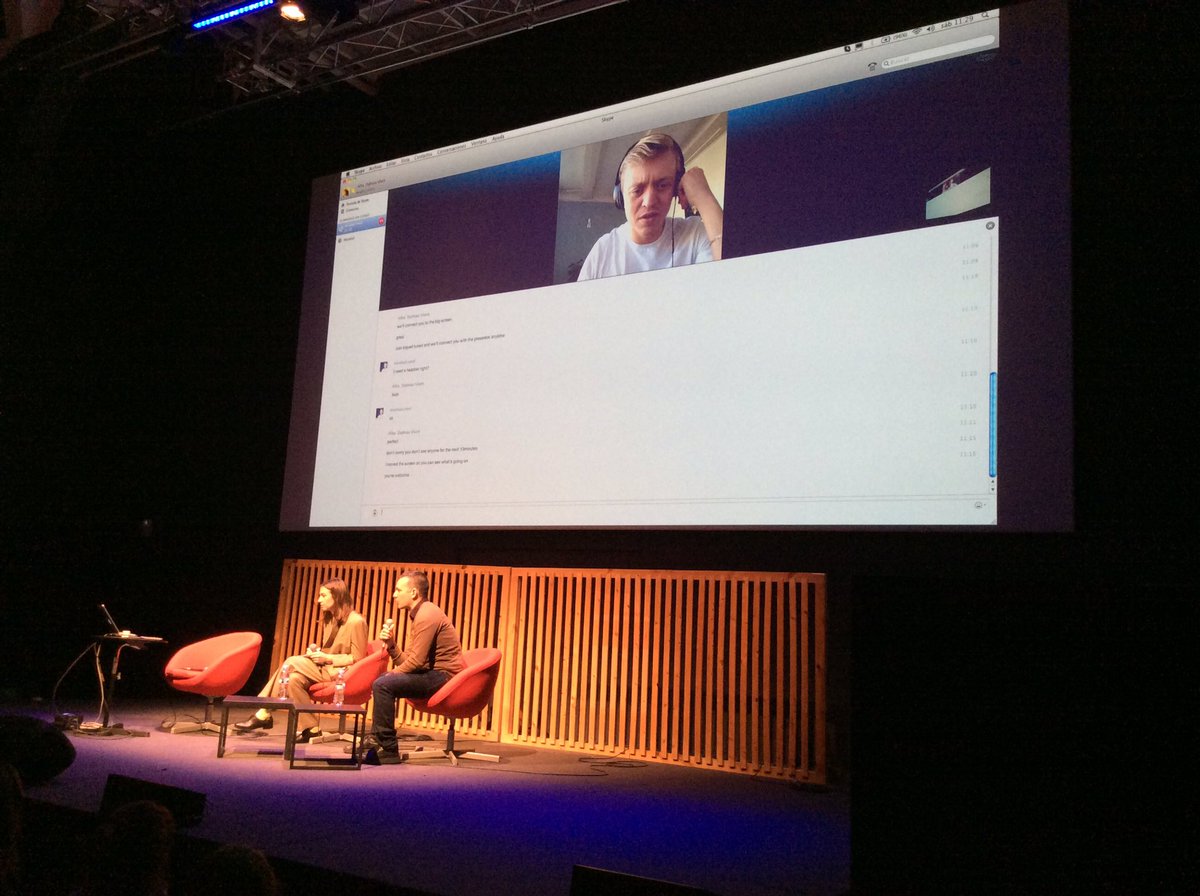 MINIPUTBCN's tweet photo. "Cuando no tienes intimidad pierdes la capacidad de ser varias personas a la vez" #SuperStreamMe #miniput2016 https://t.co/N67LEmpamj