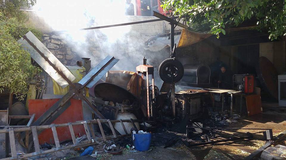 بالصور : حريق في كروم عاشور بنابلس