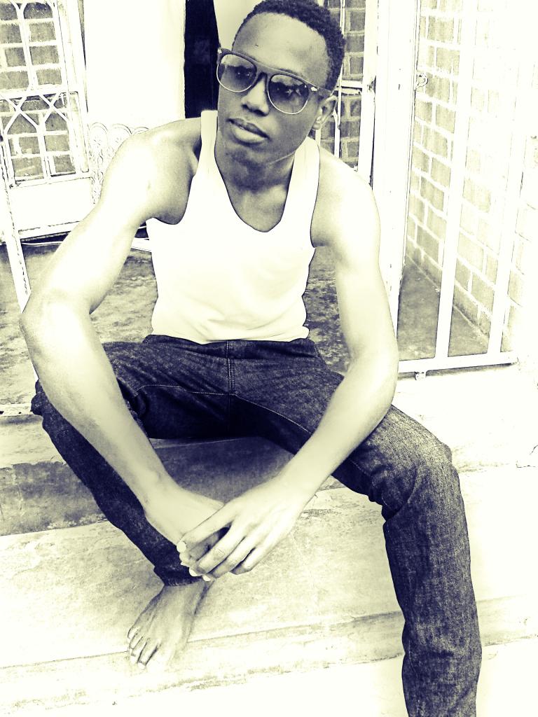 AaronMaria5 tweet picture