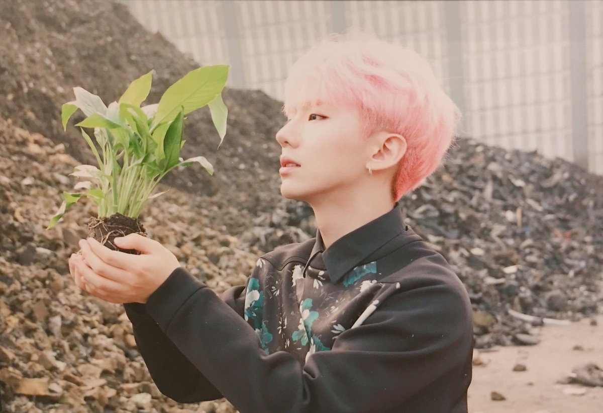 __970321's tweet photo. 🐹❄️ #11월이담은순간 #몬스타엑스 #기현 https://t.co/p0BpR0hUoq