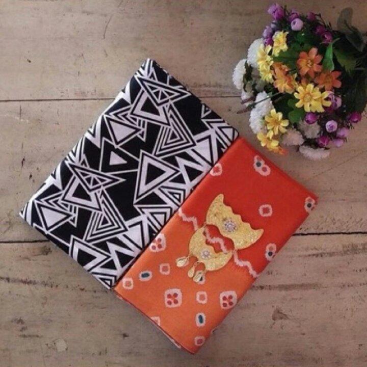 dipidian's tweet photo. Rp 105.000
Kontak Admin
Bb 5F4FDFC0
Wa 085643645686
Line @dipidianpratiwi
#BatikEmboss #KainBatik #Murah #Meriah https://t.co/i6Kz2CIqhs