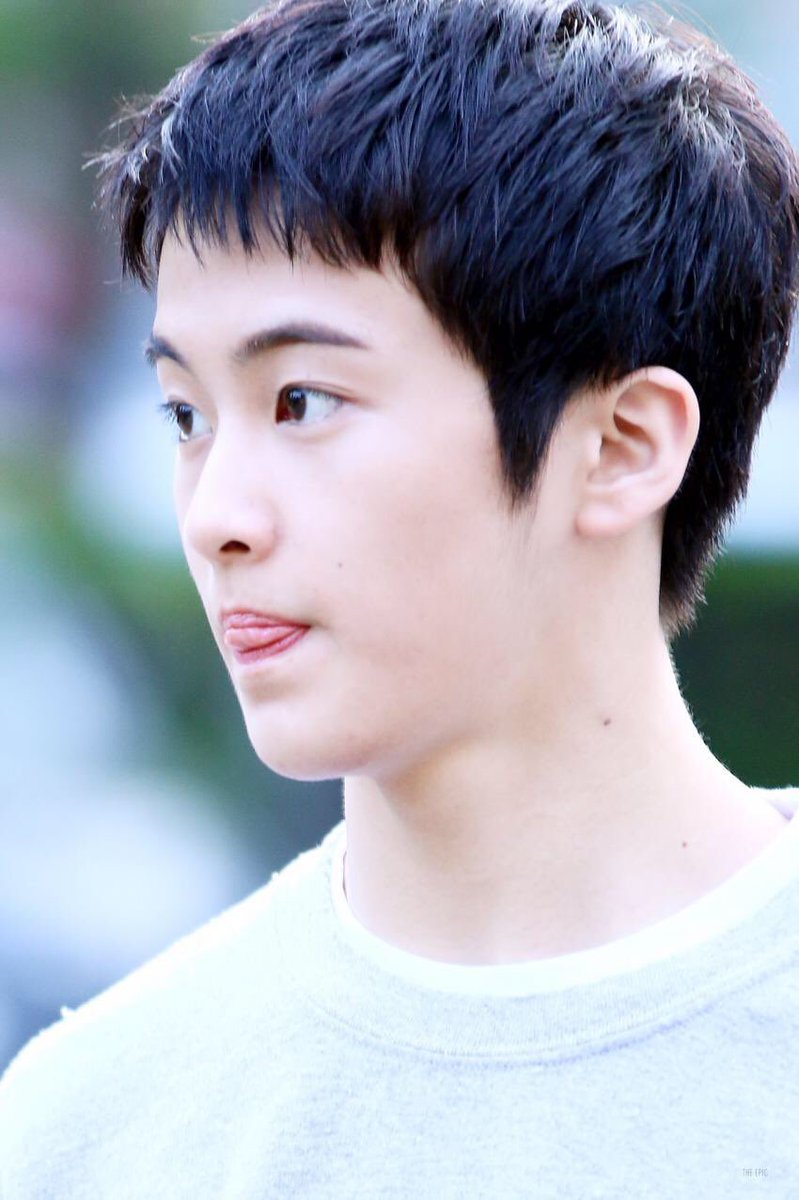 jaexmark's tweet photo. 빼꼼 https://t.co/QGv5BxKyXr