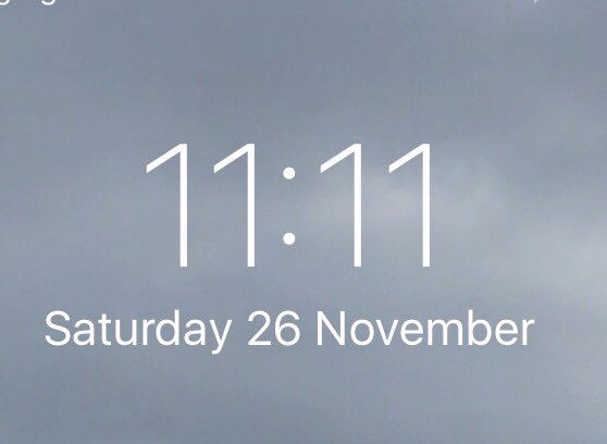 Emmaaaedmonds's tweet photo. Still follows me #ElevenEleven #Numbers #numbereccuring https://t.co/4Tfeaq3Pln