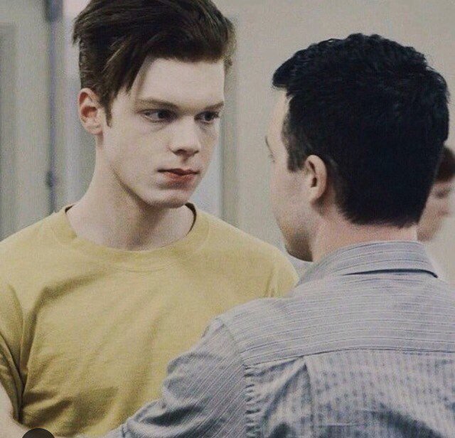 earlyfuck's tweet photo. Любовь❤
Они просто великолепны💖💖💖
Сериал "Бесстыжие", покарил меня💘
И уже плохо от того,что однажды он закончится💔😭 https://t.co/DvxgI2CtP7
