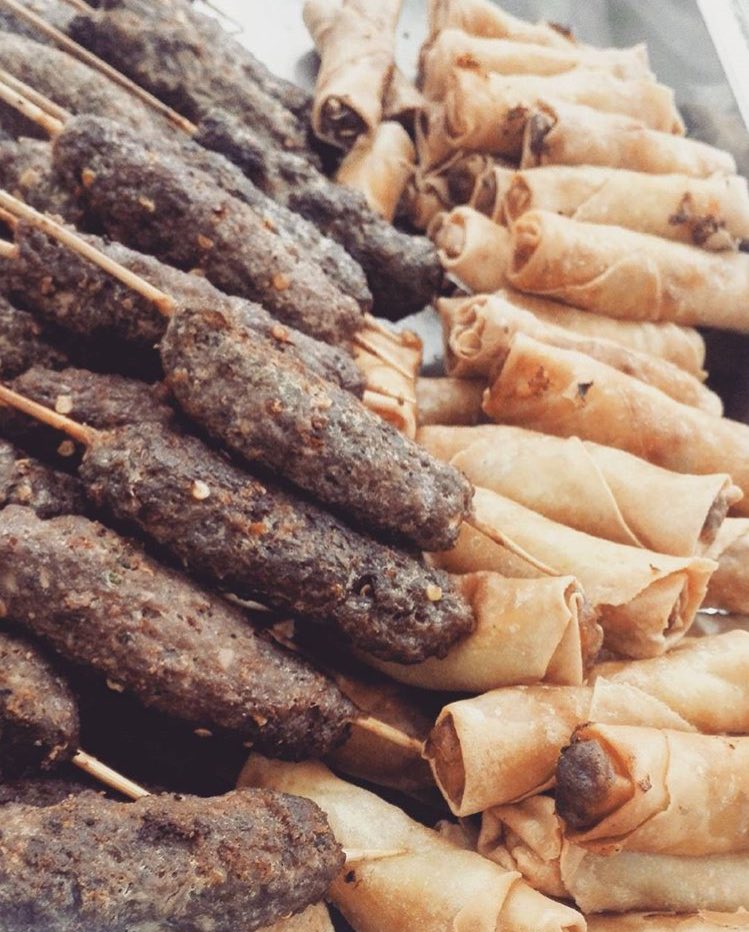 shecooks_'s tweet image. #Clientorder 
Beef kebab skewers and Vegetable spring rolls as part of a buffet for the Women of Wisdom brunch event 🙋🏽🙆🏼💁🏿🙅
#woodenspoonldn