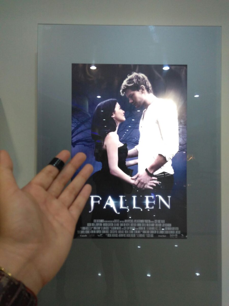 goticaacervo's tweet image. "My reaction finding the movie poster Fallen in theaters in Brazil"
#FallenMovie Via @lvngackles 
@laurenkatebooks @Fallen_Series @Addijay
