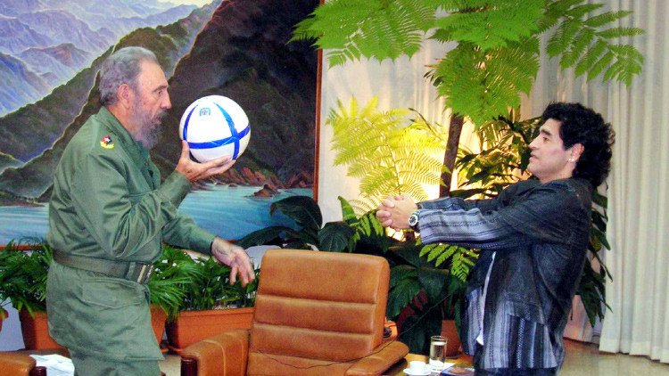 ActualidadRT's tweet photo. Maradona, sobre Fidel Castro: "Fue como un segundo padre" https://t.co/xXgD66gXTB https://t.co/v3vFWZCeu1