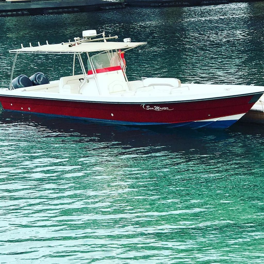 LuxuryLivng's tweet photo. Life on water #ShereenShabnam #Writer #EditorInChief #EditorInChiefUAE #EditorInChiefDubai… https://t.co/YTLuKr96qm https://t.co/3s2Omi2OwQ