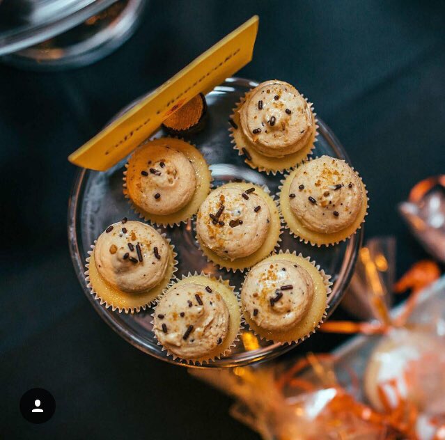 juliasrentals's tweet photo. The view from above isn't bad (it's actually pretty sweet ๐) #cupcakes #yum #helloz2 https://t.co/Ab07VCEwZ9