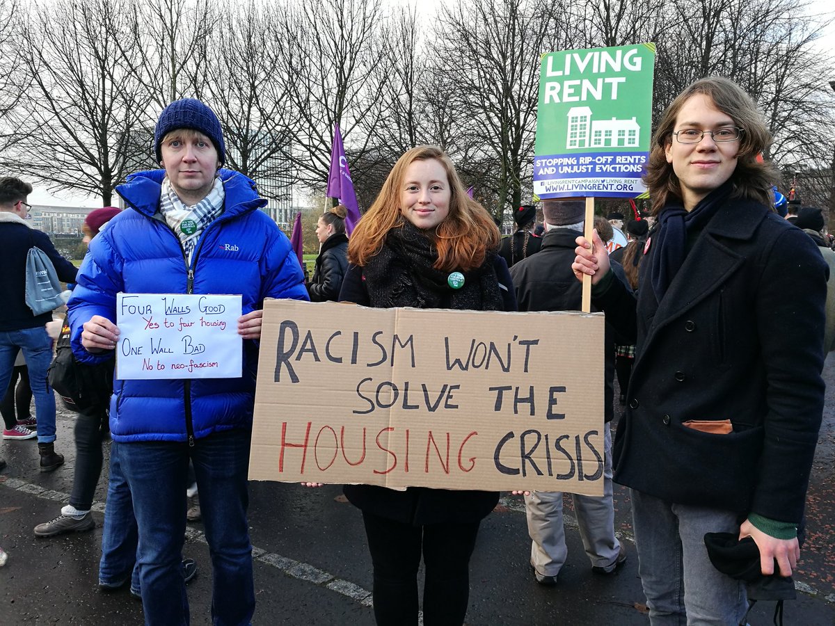 ComradeWilliam's tweet photo. With @Living_Rent this morning at #stucstandrew16. #noracism https://t.co/zcDI3Rc2Wm