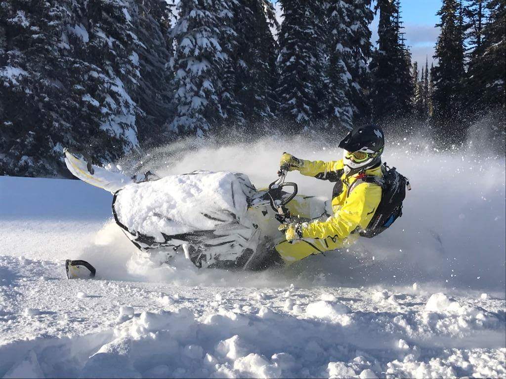 CarlKusterMtnPk's tweet photo. CKMP staff at its best! We are officially in the season here in Sicamous! https://t.co/fZf53uT0XX