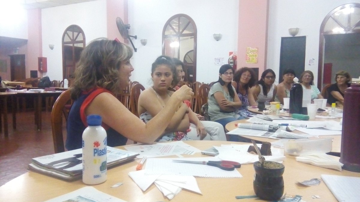SoyTerritorio's tweet photo. #MujereshaciaAdelante haciendo camino para un futuro sin violencia! #NiUnaMenos #BuenSabado https://t.co/Ve0wcwv4d5