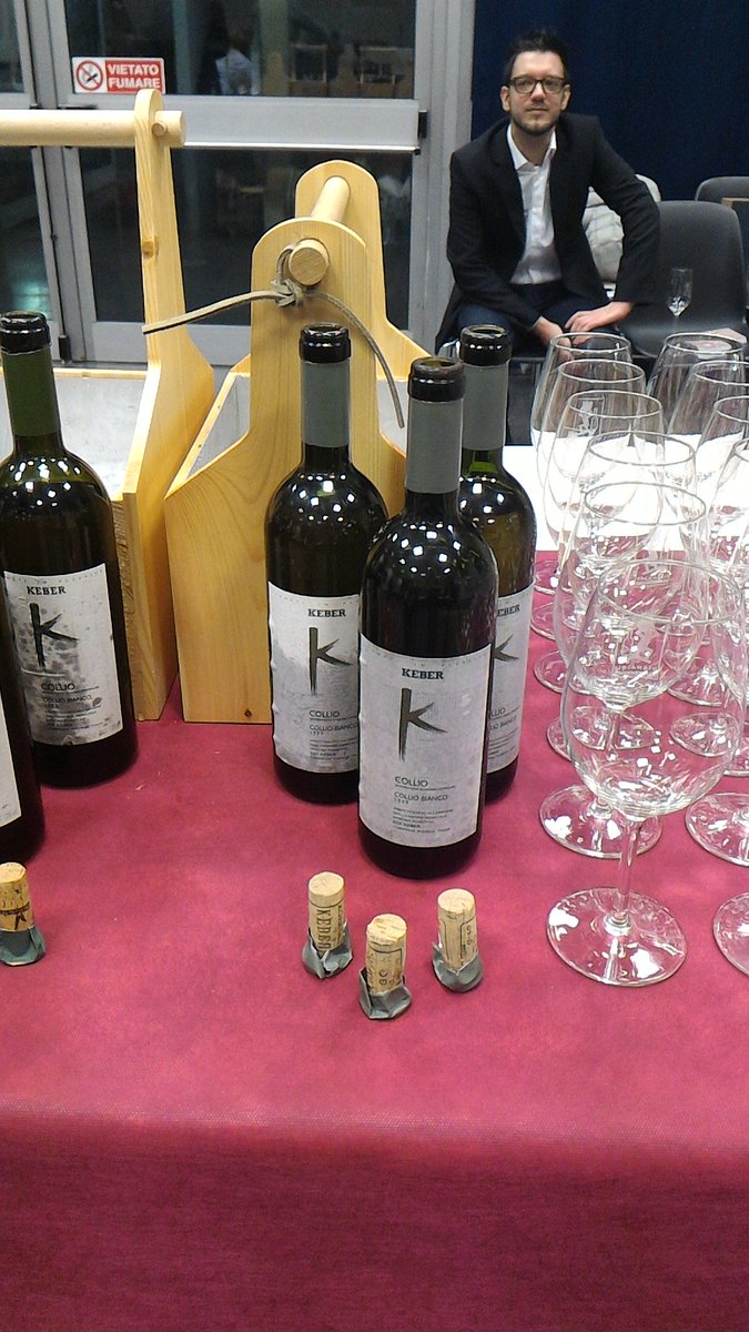 vynisle's tweet photo. Vertical tasting with @pbiagio78, finally Collio. #EdiKeber #Vignaioli indipendenti #poibastagiuro https://t.co/KYA0pzjYW5