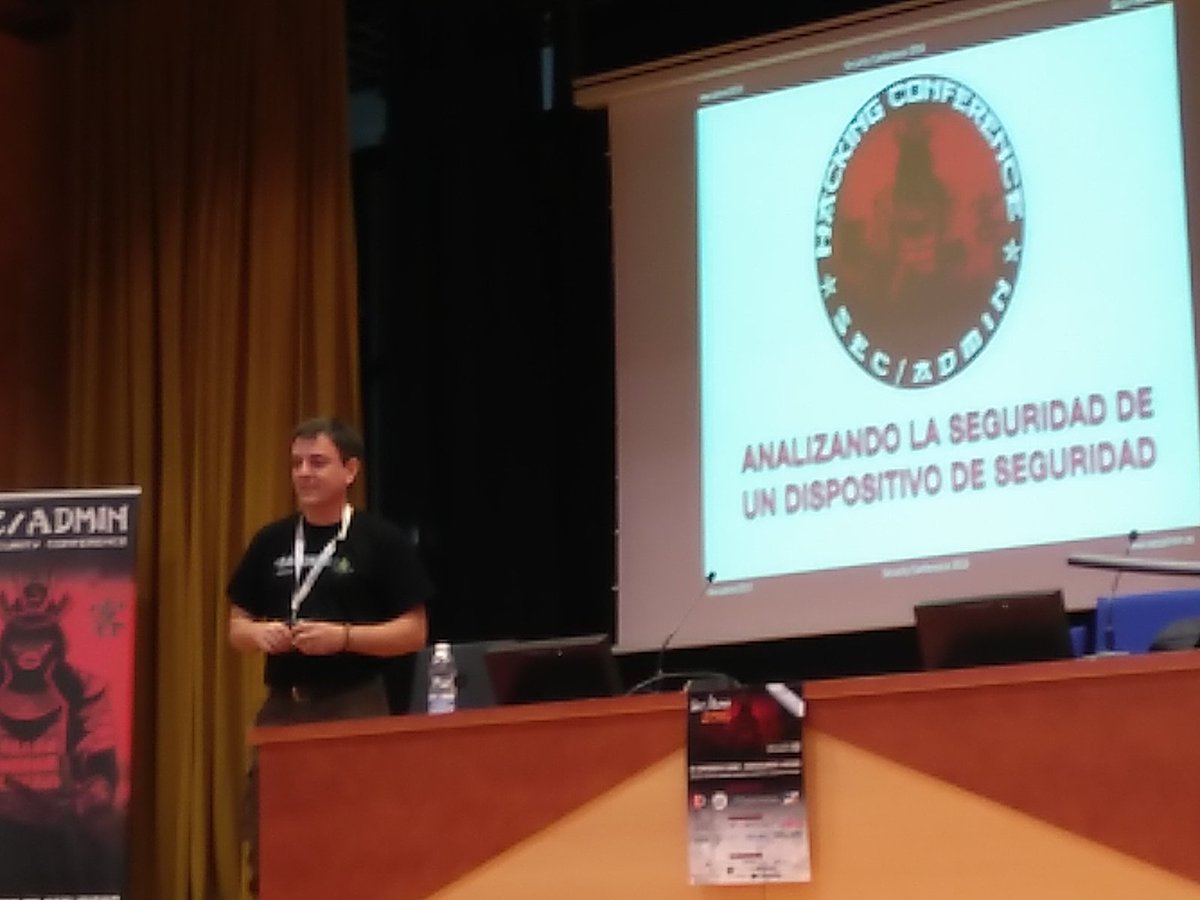 yulietor's tweet photo. #secadmin2016 @pepeluxx  análisis de un dispositivo de seguridad. Perplejo con todos los ataques q pudo entrar a realizar https://t.co/84DJ9ulfhj
