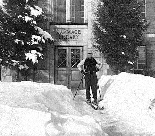 Eglerucci's tweet photo. #readyforthesnow #flagstaff #wintertime #snowfall #snowstorm #skiing #arizona #northernaz #flashback #history #azdailysun #azdaily https://t.co/eIRIzriVSw