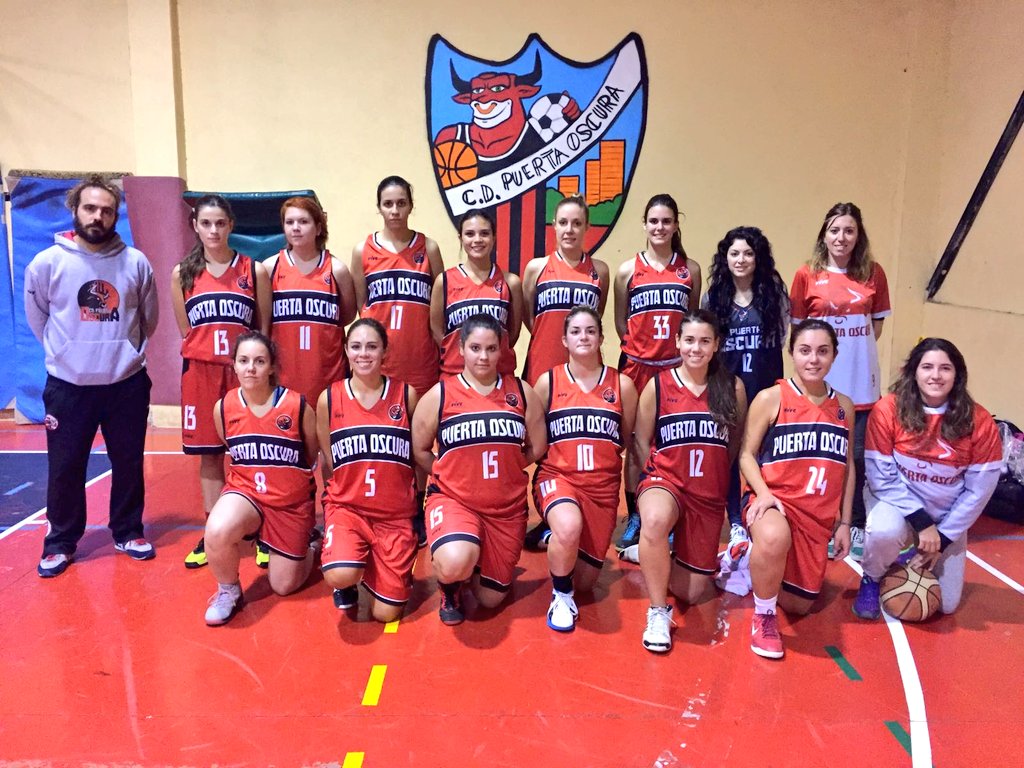 CDJPuertaOscura's tweet photo. Se anhelaba esta estampa...

🔴 SENIOR FEMENINO 🏀 2016/17

#CDPO5.0
#SiempreJuntas https://t.co/GiMfUX4WTY