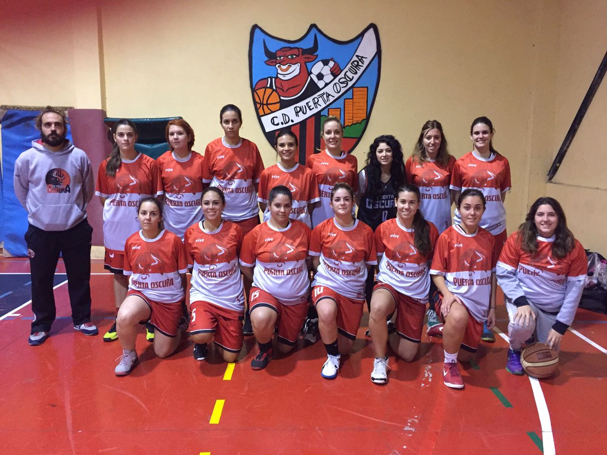 CDJPuertaOscura's tweet photo. Se anhelaba esta estampa...

🔴 SENIOR FEMENINO 🏀 2016/17

#CDPO5.0
#SiempreJuntas https://t.co/GiMfUX4WTY