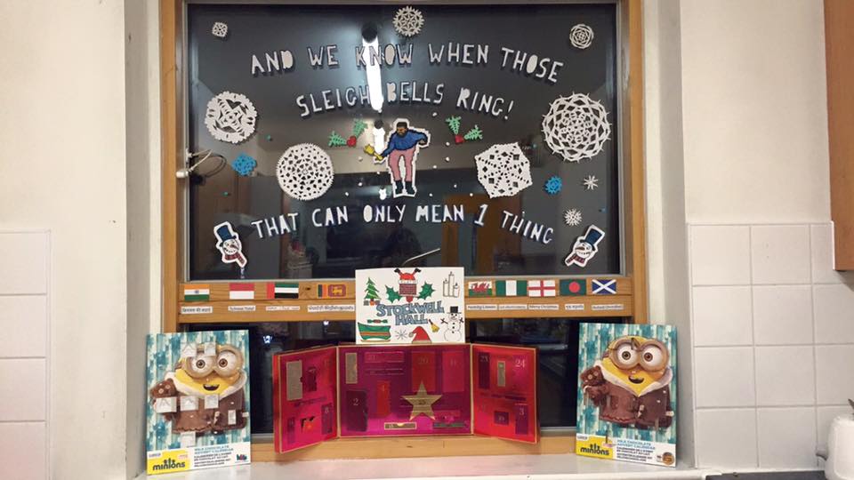 WellatBrunel's tweet photo. Last year’s #WinterWindowland winner! Note the symmetry and flags. Ideas for this year? #WinterWindowland2016 https://t.co/LA0CnalCH3