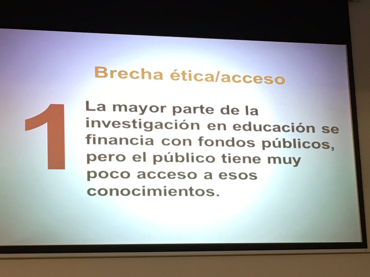 oliver_miquelf's tweet photo. #GustavoFischman La recerca ha de contribuir al bé comú, ens hem d'involucrar en els problemes quotidians #cioie @IRIEinstitut https://t.co/gYW2Dv3hOs