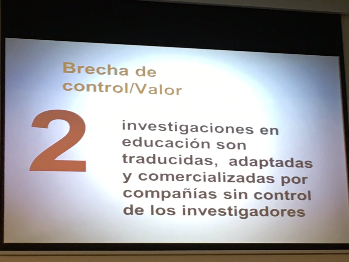 oliver_miquelf's tweet photo. #GustavoFischman La recerca ha de contribuir al bé comú, ens hem d'involucrar en els problemes quotidians #cioie @IRIEinstitut https://t.co/gYW2Dv3hOs