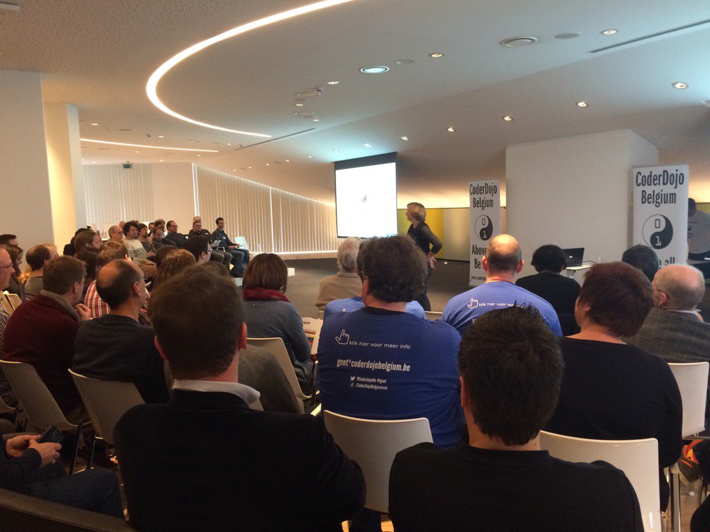 EricSleeckx's tweet image. CoderDojo Belgium knowledge sharing, super initiatief. #coderdojobelgium