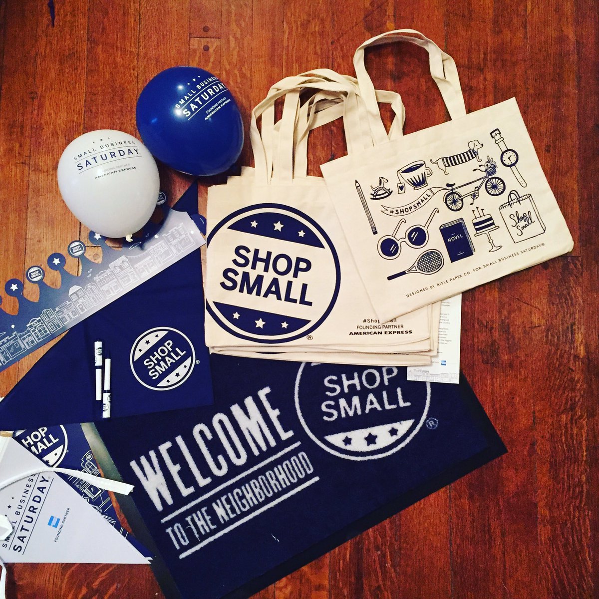 HistoNewburgh's tweet photo. It's small business Saturday! Shop small today and support the amazing locally owned businesses in downtown Newburgh. https://t.co/PgC20DmQ4Q