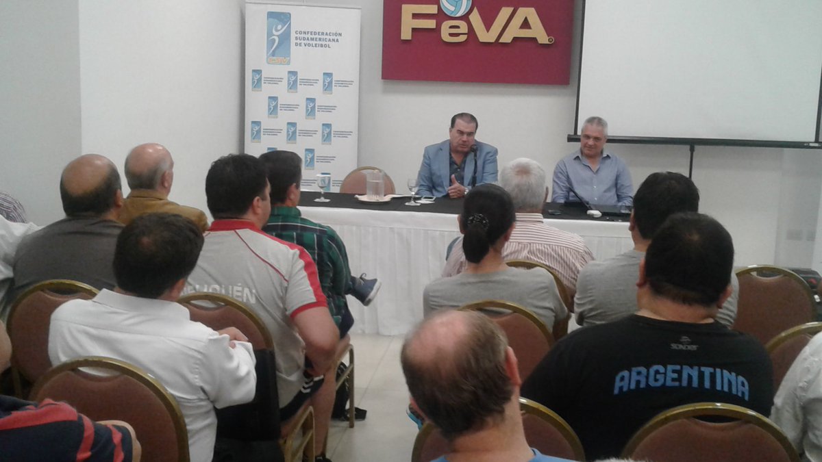Se desarrolla jornada de formación de dirigentes de <a href="/Voley_FeVA/">Voleibol Argentino</a> en Mar del Plata <a href="/jagutierrez06/">juan antonio</a> en hotel 13 de Julio hasta el mediodía