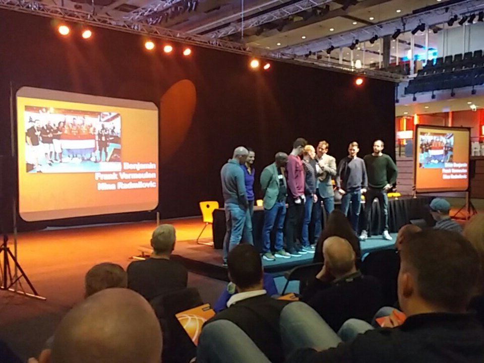 ELBC_basketball's tweet photo. Op @BasketballBond #STEPFORWARD event hulde aan NL 3x3 winnaars . Ook bij ons in @gem_ettenleur voor jong en oud https://t.co/L6ikSs9lBm
