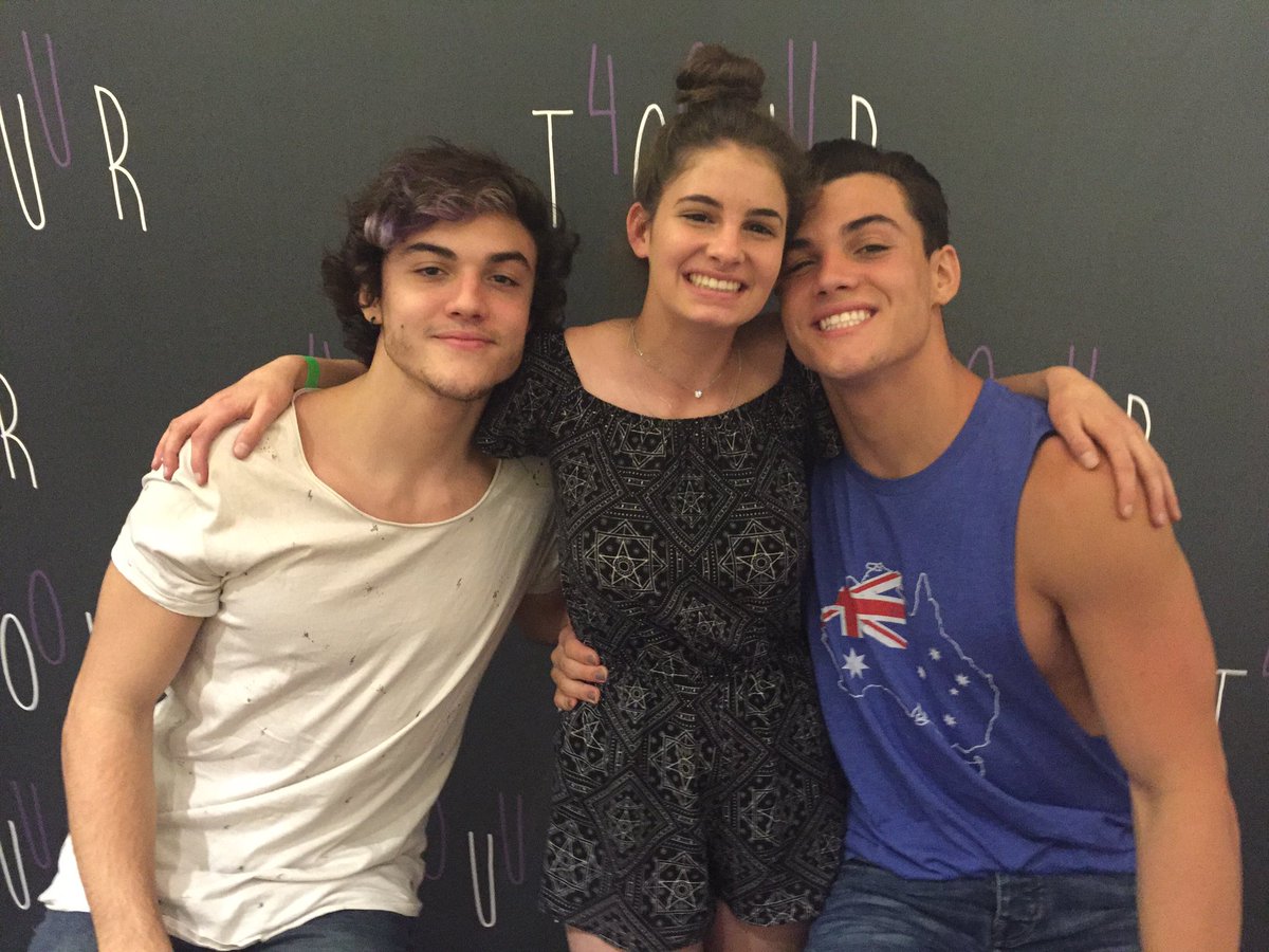 jennajulien13's tweet image. THANK YOU BOYS FOR THE BEST NIGHT EVER!! 😆💜 #4OU @GraysonDolan @EthanDolan