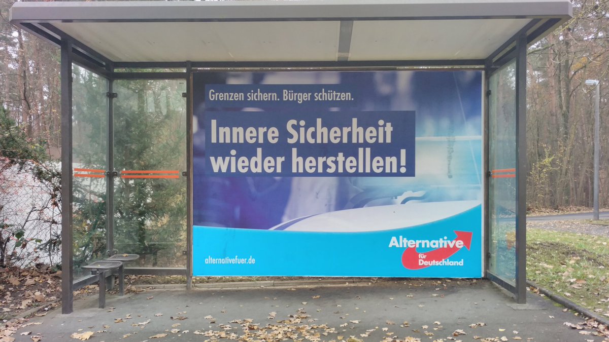 Grenzen sichern. Bürger schützen. 
#Plakatspende in #Schwabach
#AfD #btw17