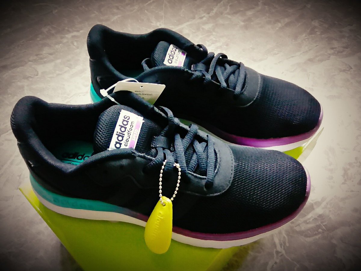 l6rb_cPk's tweet photo. 👉 จะวันเกิดแฟนเด็กเราแล้ว กติกาไม่ต้องเยอะแค่รีไว้ สุ่มแจกรองเท้า 👟adidas 1 รางวัล ประกาศ 22.04 น.  #HappyChanyeolDay ❤ https://t.co/b3Q3DpxLK2