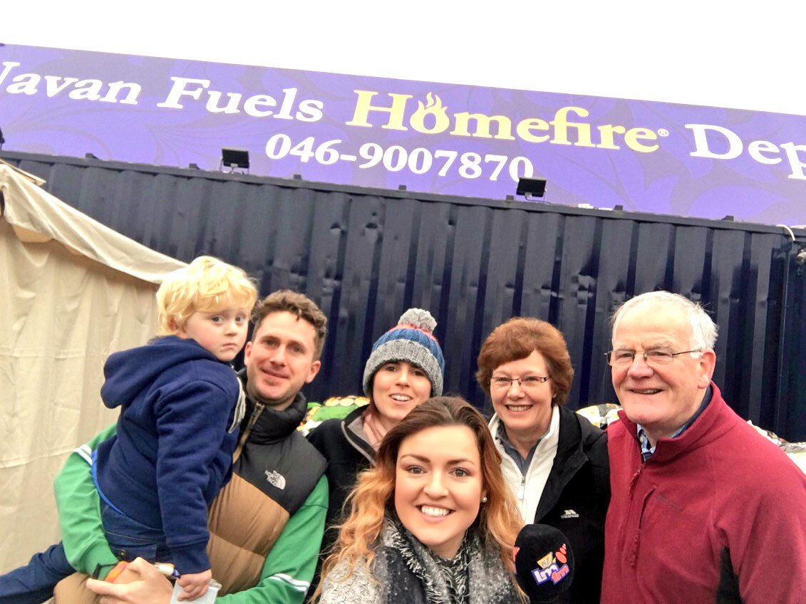 LMFMRADIO's tweet photo. Paddy Caraher winner of the #FuelPackage at #NavanFuelsHomefireDepot He'll be keeping all the family cosy this Christmas! 🔥 #LMFMRoadrunner https://t.co/8ECsENMtd6
